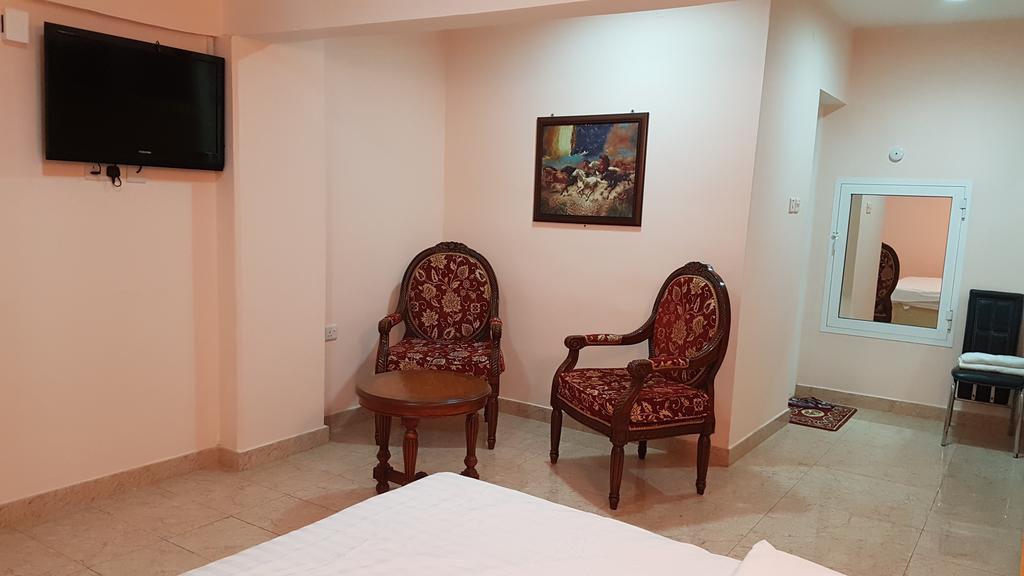 Al Majd Hotel ‘Ibrī Екстериор снимка